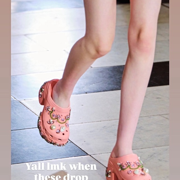 Simone Rocha x Crocs - Picture 2 of 9
